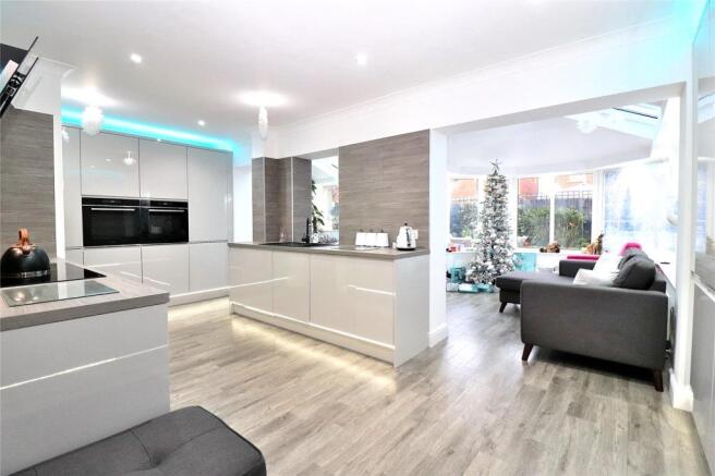 Fitted Kitchen