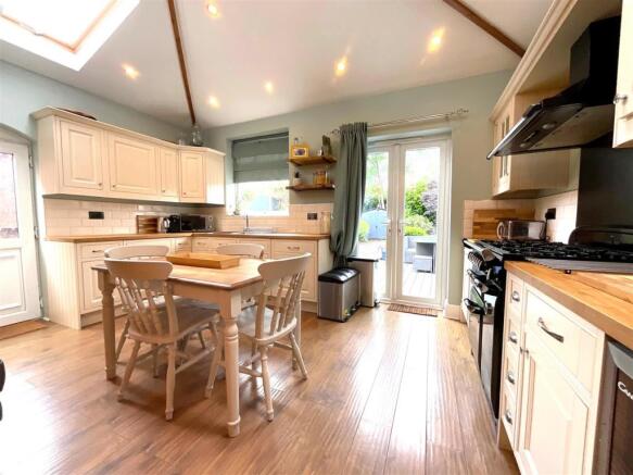 Kitchen/ Diner
