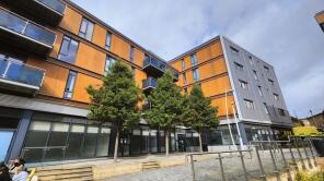 49, Mulberry House, Burgage Square, Wakefield WF1 2SE