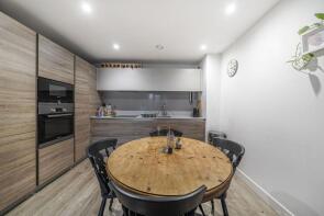 Apartment 1, 183, Tooting High Street, London SW17 0SZ