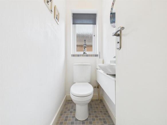 2 bed Detached Bungalow for sale Image 12