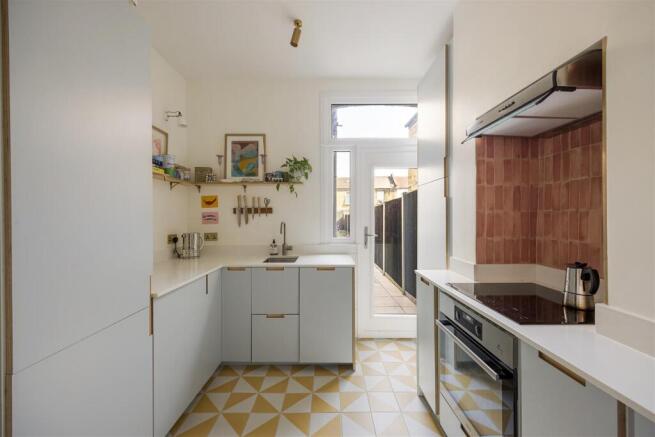 Cann Hall Road, E11