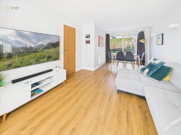 cam04425g0pr0332still005