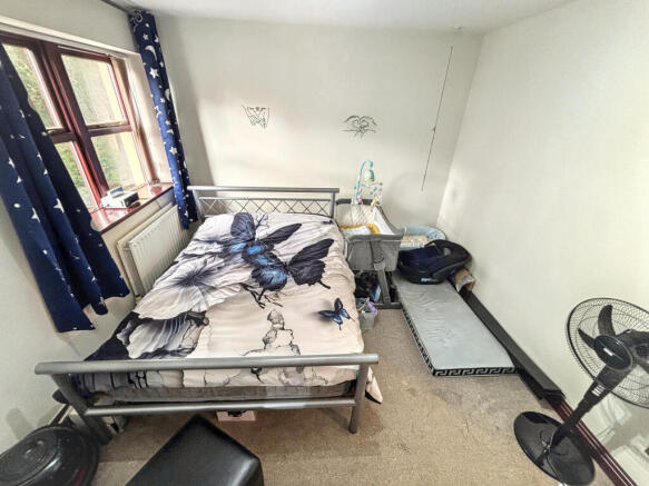2 bed Apartment to rent Image 6