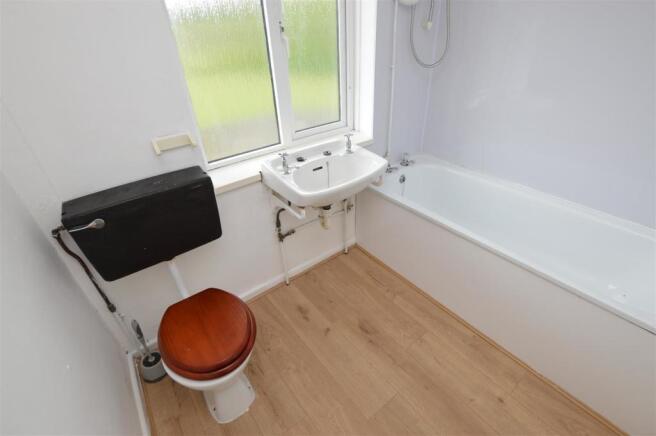 Bathroom.JPG