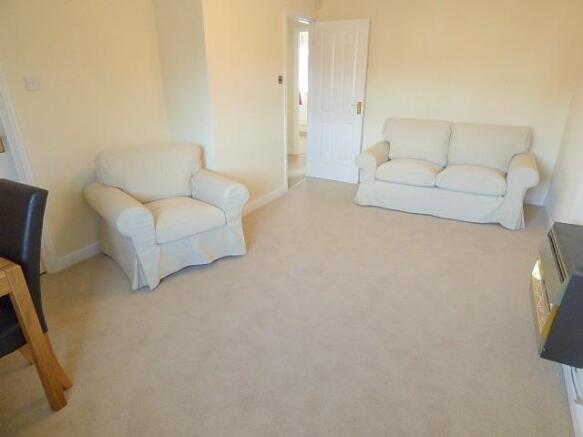 Lounge 3