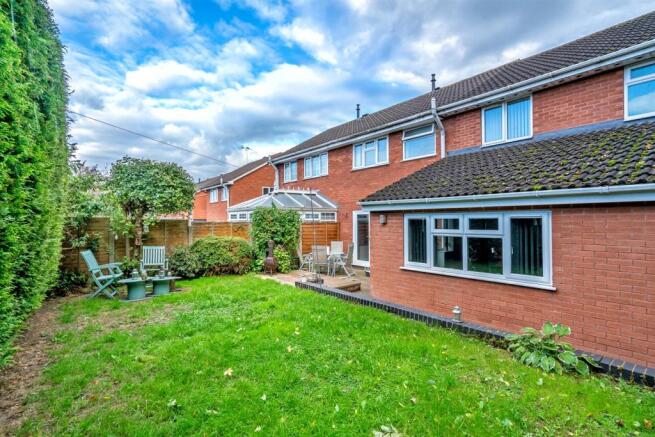 Wheatlands Close, Cannock, WS12 3XL-28.jpg