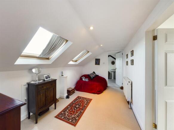 Lounge/ Bedroom