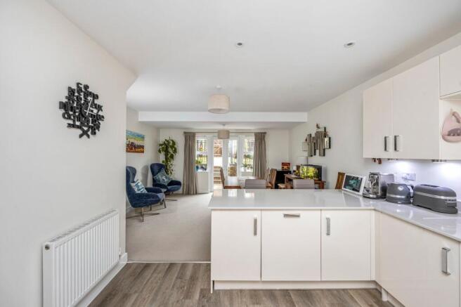 Kitchen/ Dining room