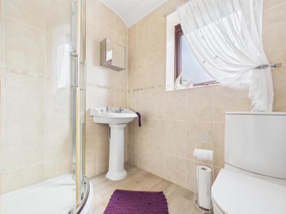 2 bed Semi-Detached for sale Image 9