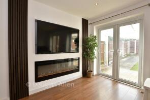30, Willow Court, Market Avenue, Wickford SS12 0FF