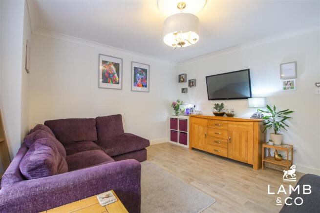 DINING ROOM: