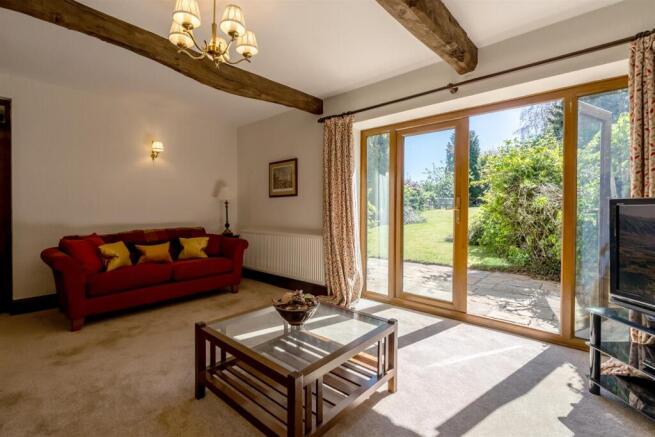 4 bed Detached for sale Image 10