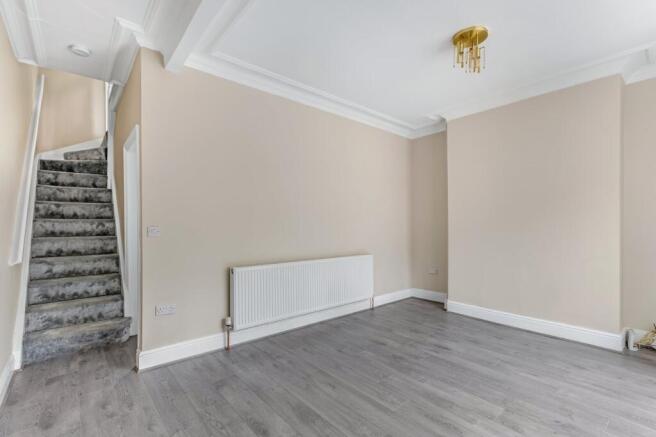 3 bed Terraced for sale Image 8