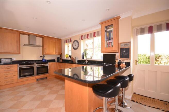 Kitchen/Breakfast Room