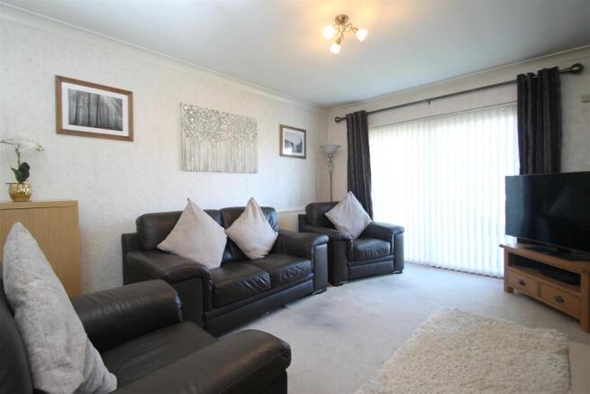 sitting room 2.JPG