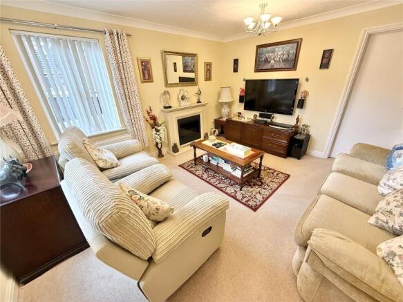 Cheddar Close, Burnham on Sea, Somerset, TA8 photo 4