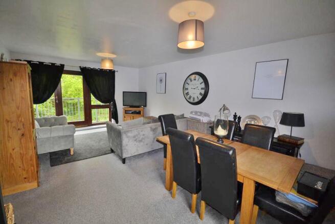 Living/Dining Area