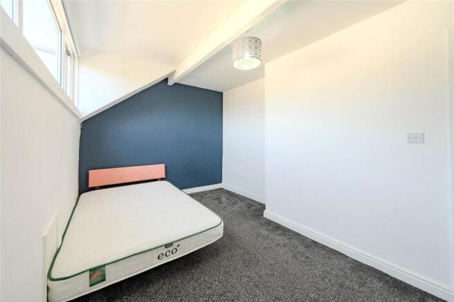 4 bed Terraced for sale Image 12