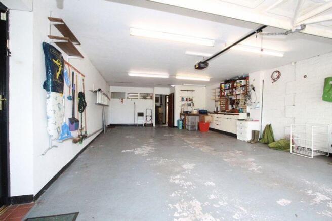 garage w