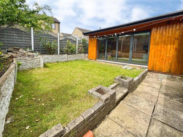 3 bed Semi-Detached for sale Image 4