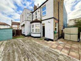 51a, Ronald Park Avenue, Westcliff-on-sea SS0 9QR