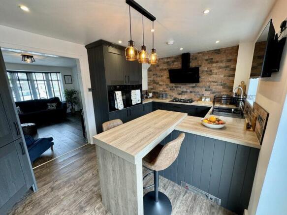 KITCHEN/DINER