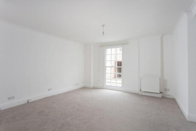 2 bed Apartment for sale Image 5