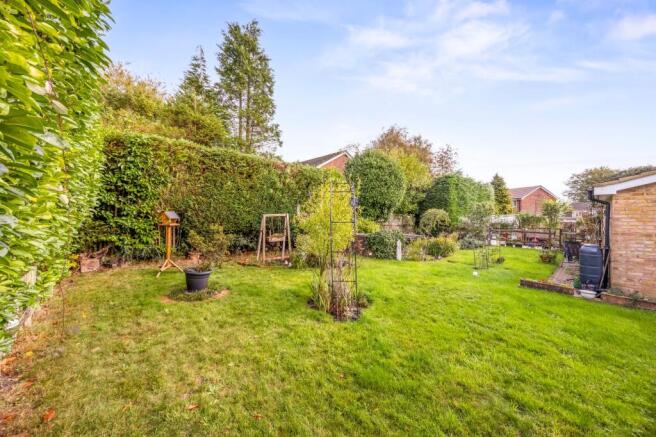 Swift Close, Crowborough, TN6 photo 3