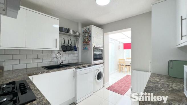 16 Forest Rise_5981.jpg