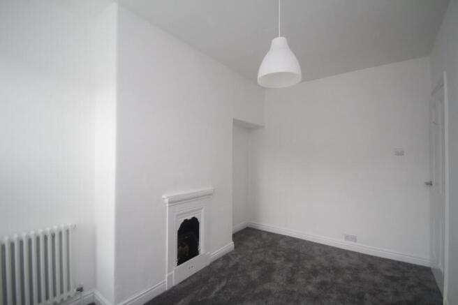 3 bed House to rent Image 10