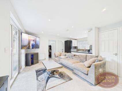 Portland Place, Abington, NN1 4DH