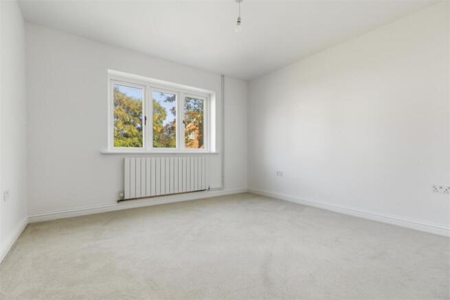 19 Halesworth Road 7.jpg