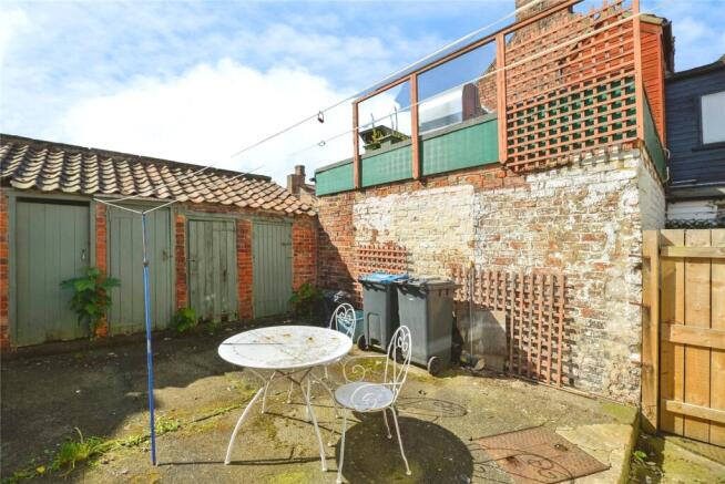2 bed Terraced for sale Image 12