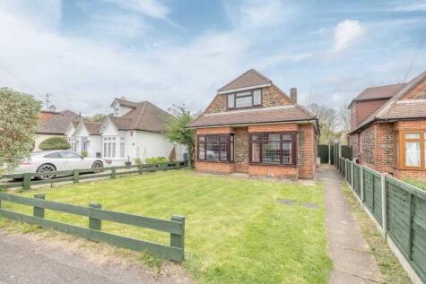 Castle Avenue, Datchet, SL3