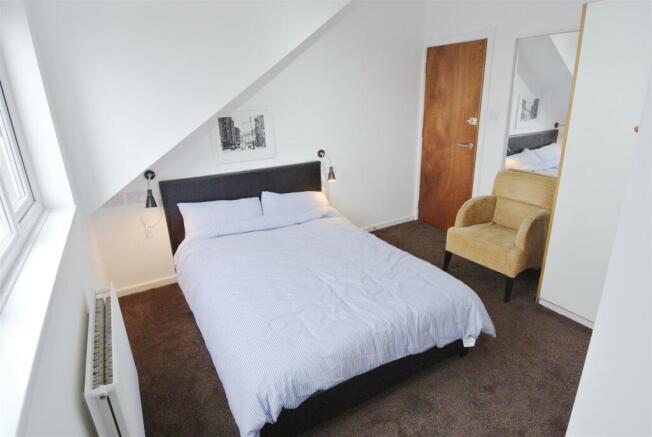 5 bed House to rent Image 6