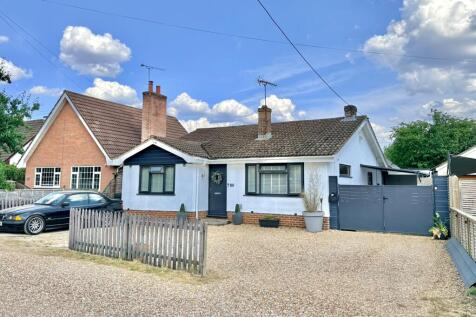 Moneyfly Road, Verwood BH31 6BL