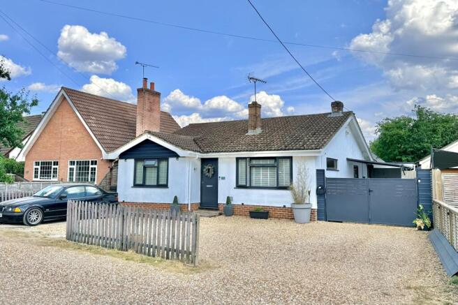 3 bedroom detached bungalow