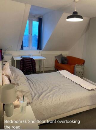 Bright, neatly presented double bedroom with a ...