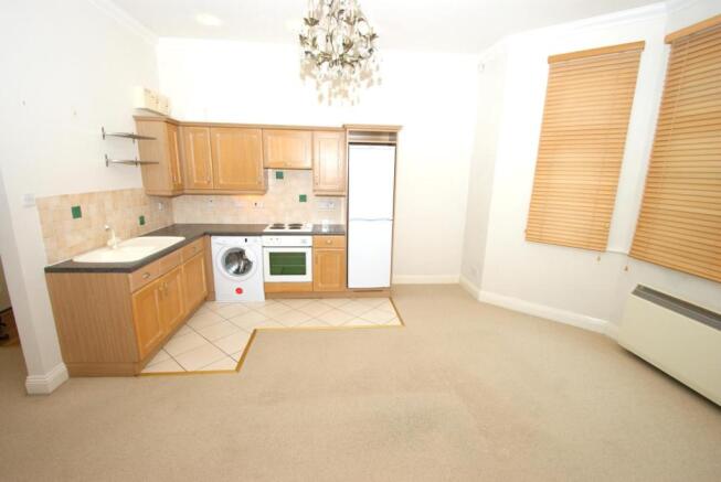 Lounge/Kitchen