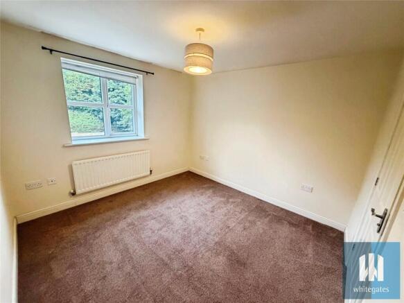 2 bed Apartment to rent Image 9