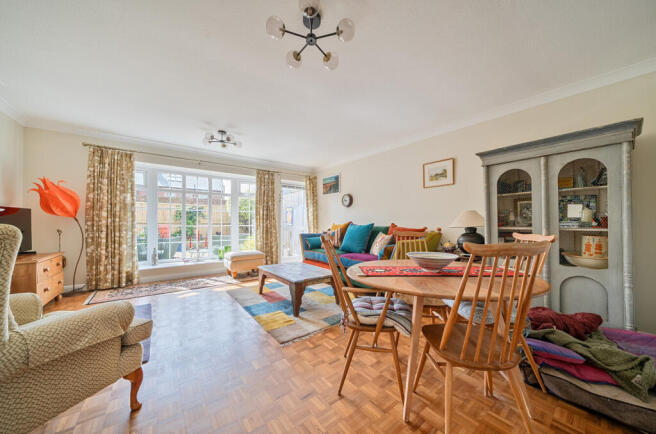 1446290-3-69e0dd5...