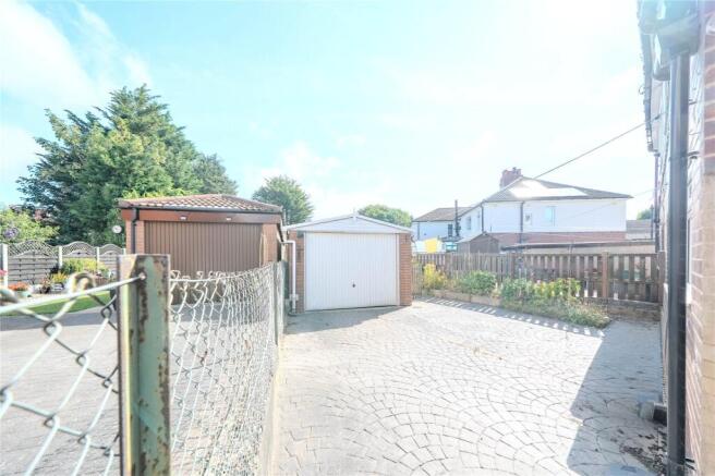 3 bed Semi-Detached for sale Image 8