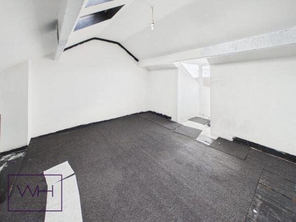 CAM04980G0-PR0148-ST