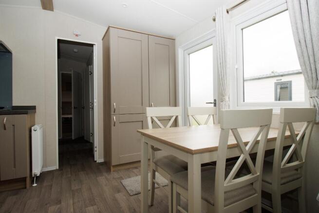 2 bed Caravan for sale Image 7