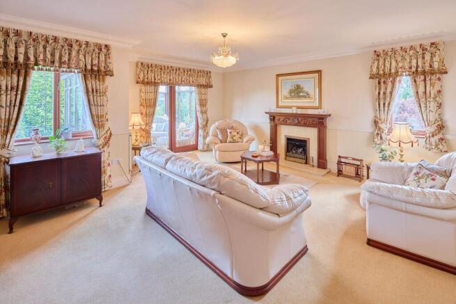 4 bed Detached for sale Image 5