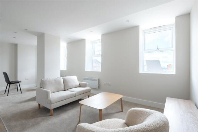 1 bed Apartment to rent Image 5
