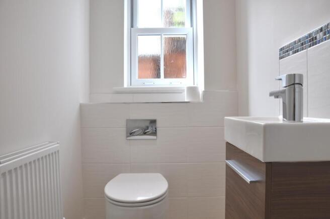 Cloakroom/wc