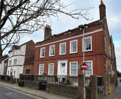 Flat 3, Three Cuppes House, St Edmunds Church Street, Salisbury SP1 1EF