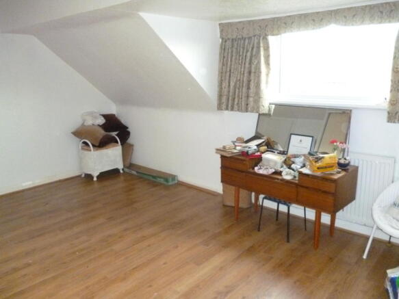 Main 1st floor bed